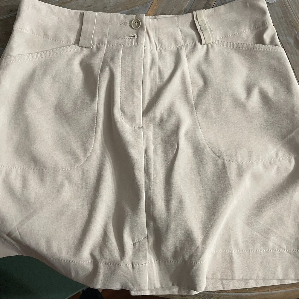 Nike White Women's Golf Skort